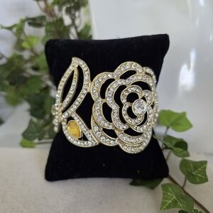 Gold Flower with Rhinestone Clamper Hinge Bracelet